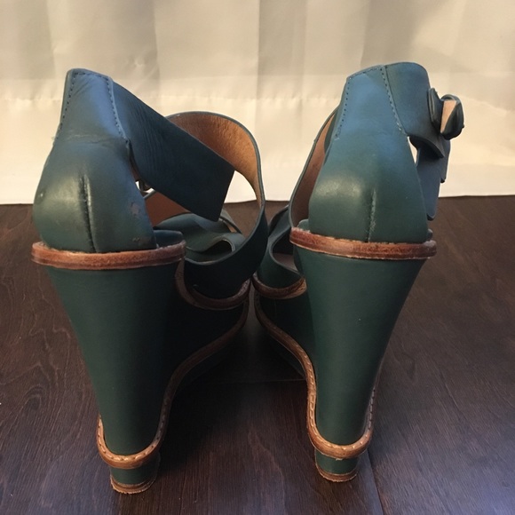 L.A.M.B Angela Wedge in hunter green - Picture 3 of 4